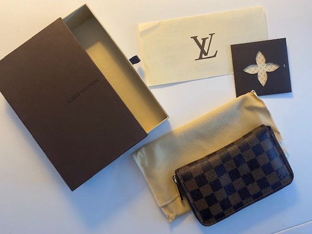 Louis Vuitton Geldbörse Zippy Damier in Dortmund