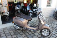 Vespa Primavera 50 4-T. iget BJ 2018 km-Stand 3837 Bayern - Aichach Vorschau