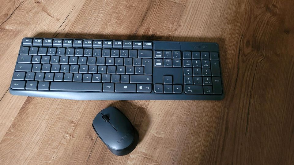 Tastatur logitech k235 kabellos in Hamburg