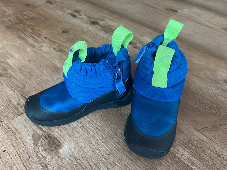 Adidas Stiefel blau 26 in Schömberg b. Württ