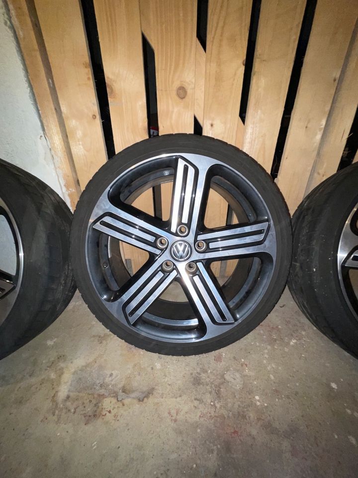 Cádiz 18“ Alufelgen VW Sommerreifen Golf 7R in Oldenburg