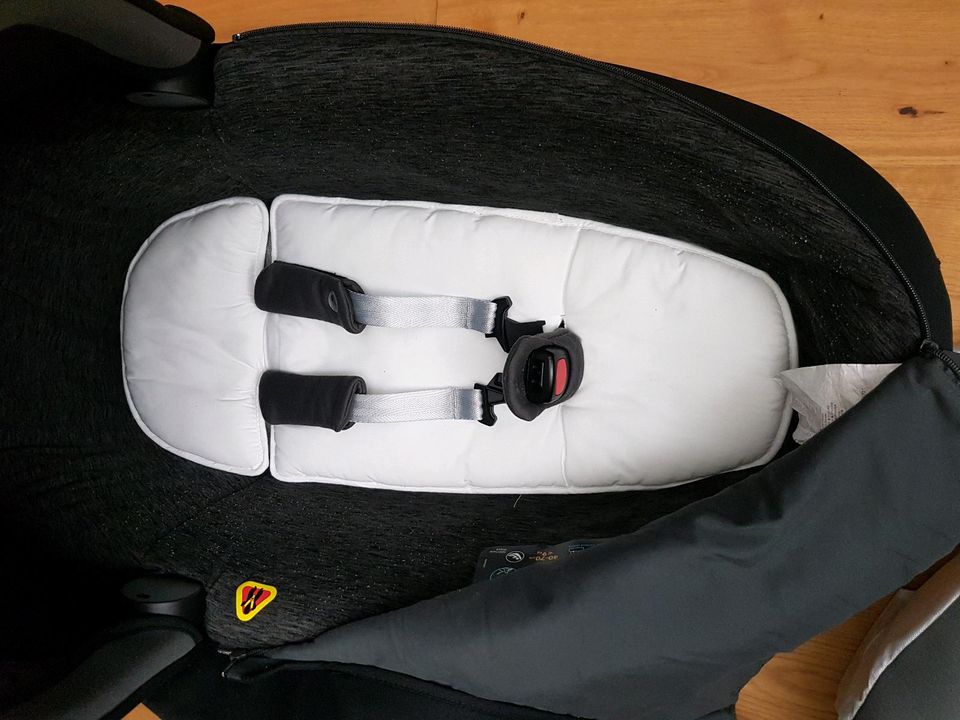 Maxi Cosi Babywanne Jade für Kinderwagen & Auto in Crimmitschau