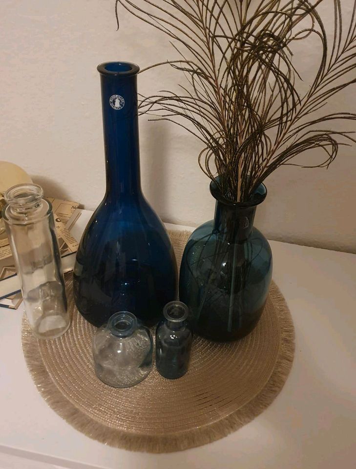 Verschiedene Vasen Glas Blau IKEA in Ansbach