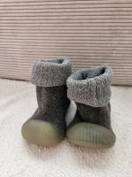 Baby Lauflernschuhe/Bodensocken 9-12 Monate Baden-Württemberg - Karlsruhe Vorschau