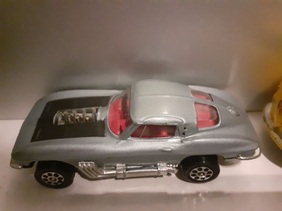 Gama VW 1302     Corgi Toys  VW Pritsche + Chevrolet Corvette in Berlin