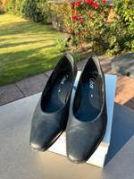 Gabor Pumps, Gr. 38, dunkelblau, sehr guter Zustand Niedersachsen - Celle Vorschau