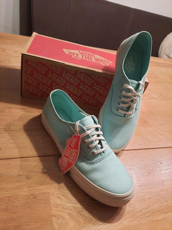 Vans * Authentic * mit Etikett* Gr.39 * NEU in Kleinostheim