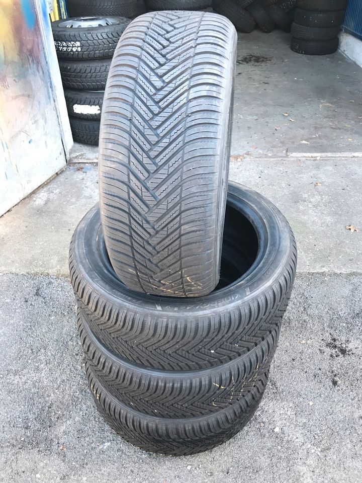 4x neue All Season Reifen 225/50R18 in Marl