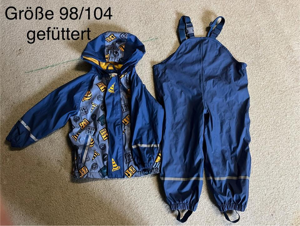 Kinder Regenkleidung/Jacken/Hosen (Matsch) verschiedene Größen in Schwabmünchen