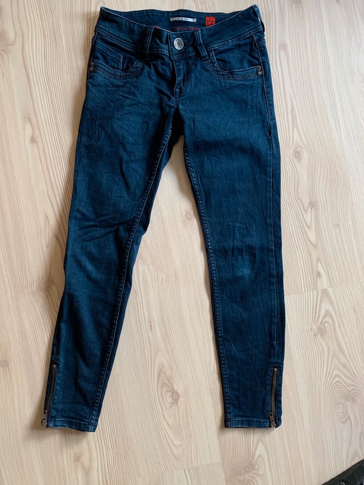 Jeans Hosen XS S 34 36 LTB S.Oliver Only Buffalo Promod in Wendeburg