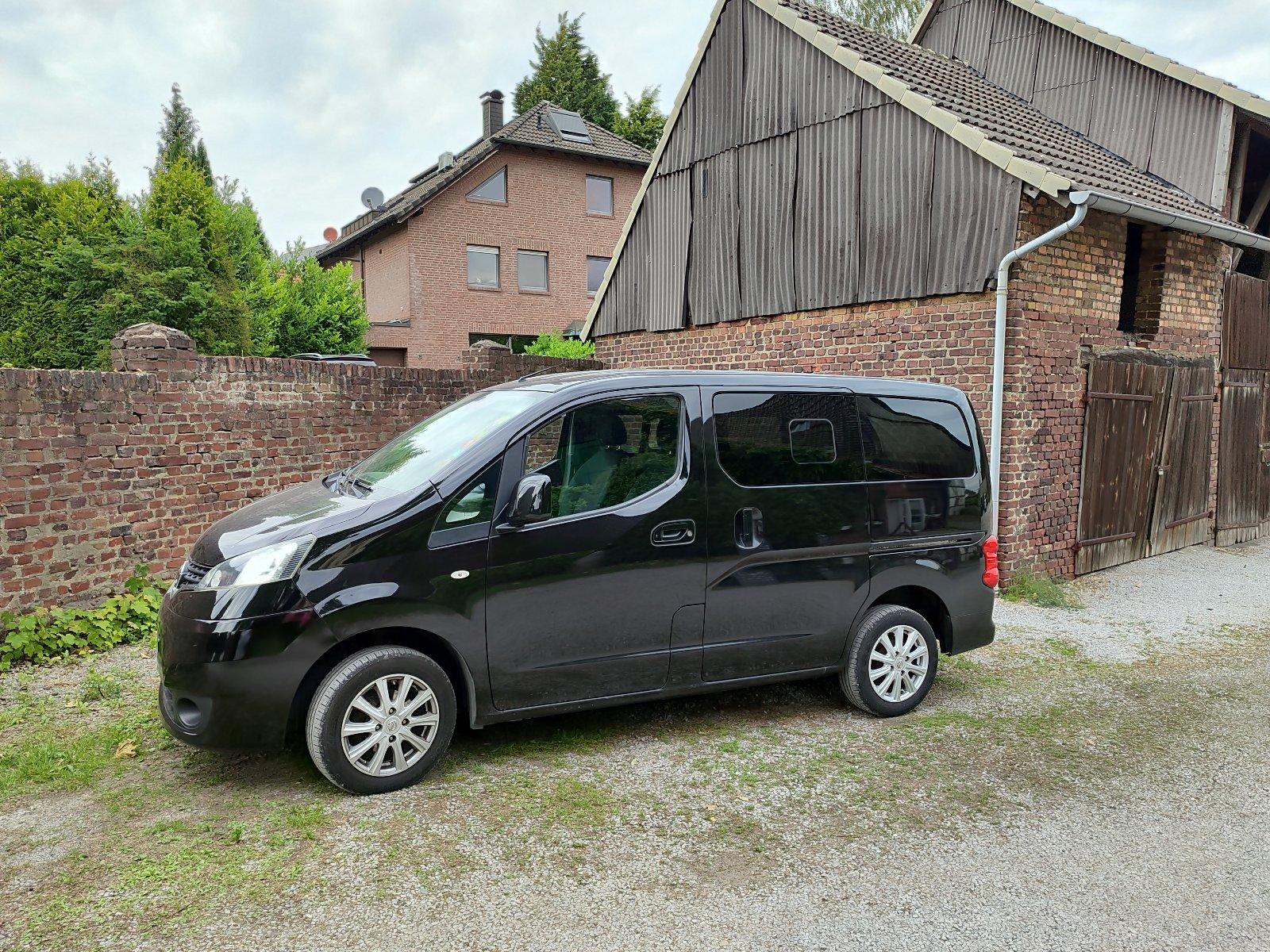 Abbildung des Autos Nissan NV 200  Evalia Te…