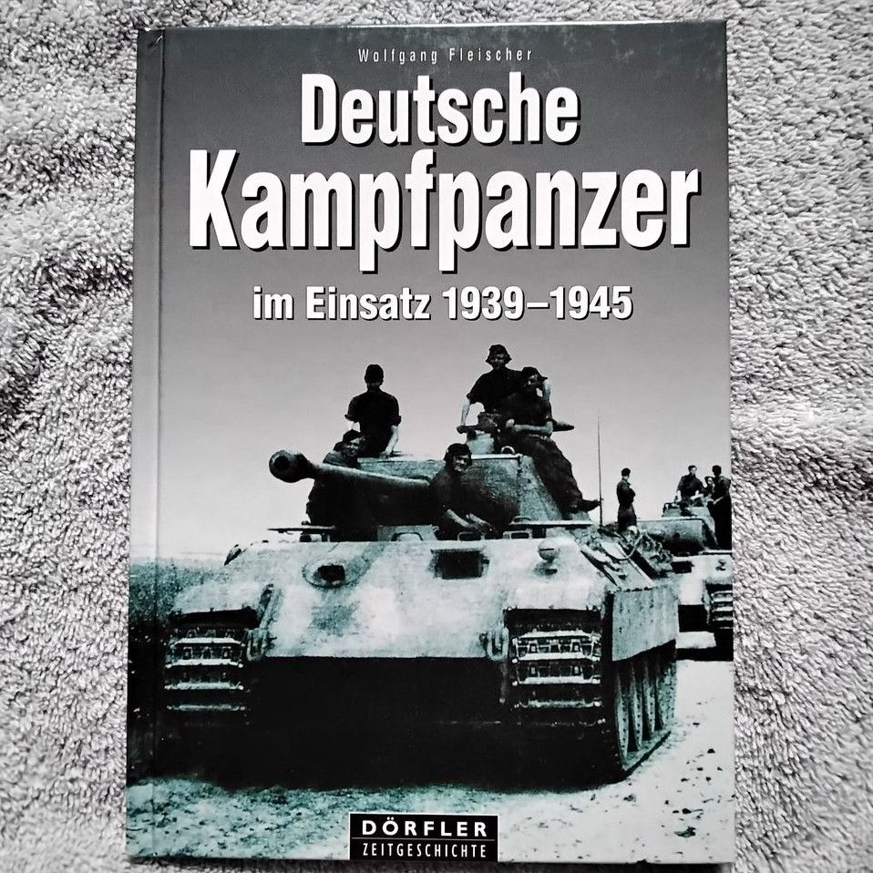 Neuwertiges Buch " Deutsche Kampfpanzer " in Unterschleißheim
