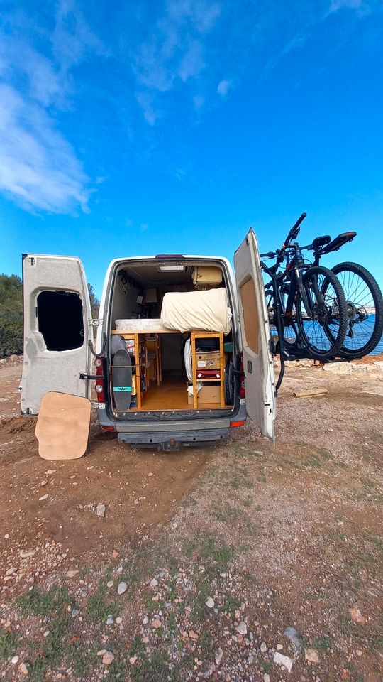 VW Crafter L4H4 Wohnmobil Van Autark in Freiburg im Breisgau