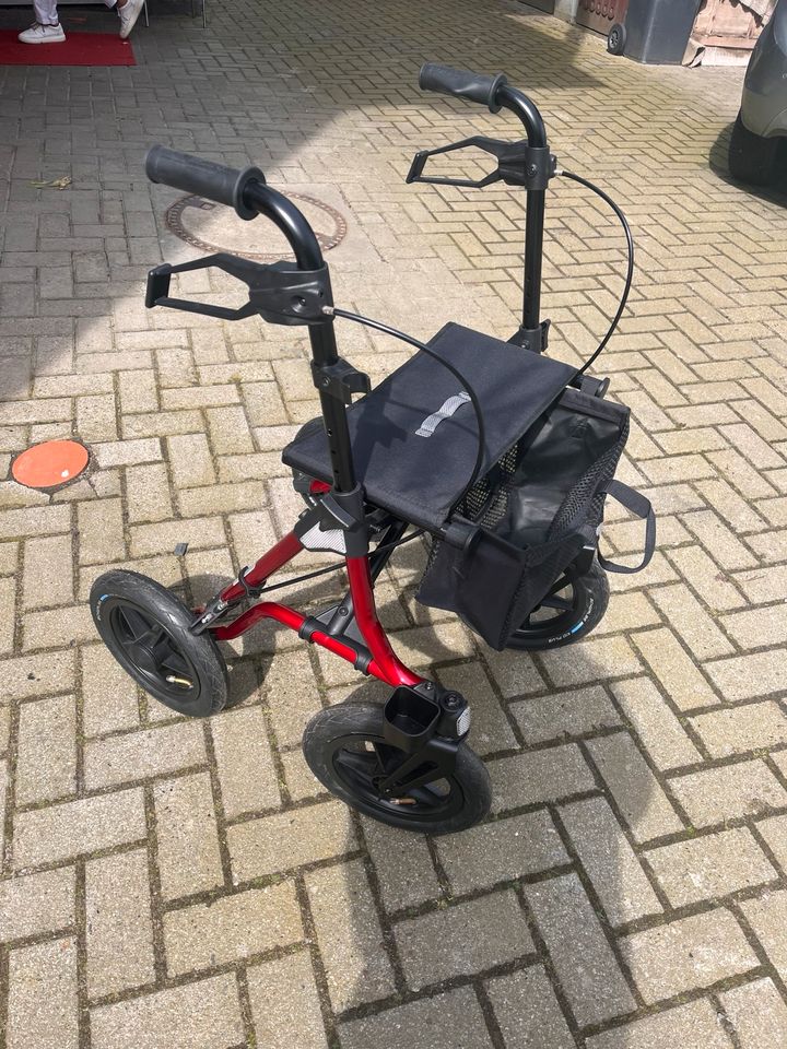 Rollator (wie neu) in Oldenburg