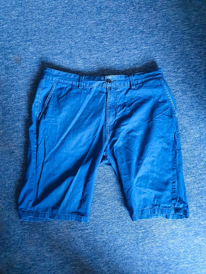 Kurze Hosen. Shorts. Verschiedene in Berlin