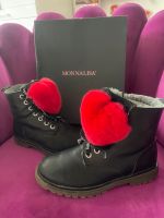 Monnalisa Boots Stiefeletten Schuhe Gr.33 Leder Frühling Herz rot Nordrhein-Westfalen - Paderborn Vorschau