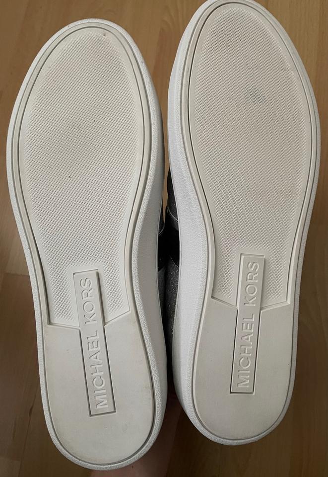 Michael Kors Sneaker NEUWERTIG! Gr. 41 (42), silber-schwarz in Schönecken