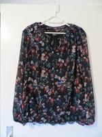 Bluse Blumen schwarz Gr. 40 Niedersachsen - Braunschweig Vorschau
