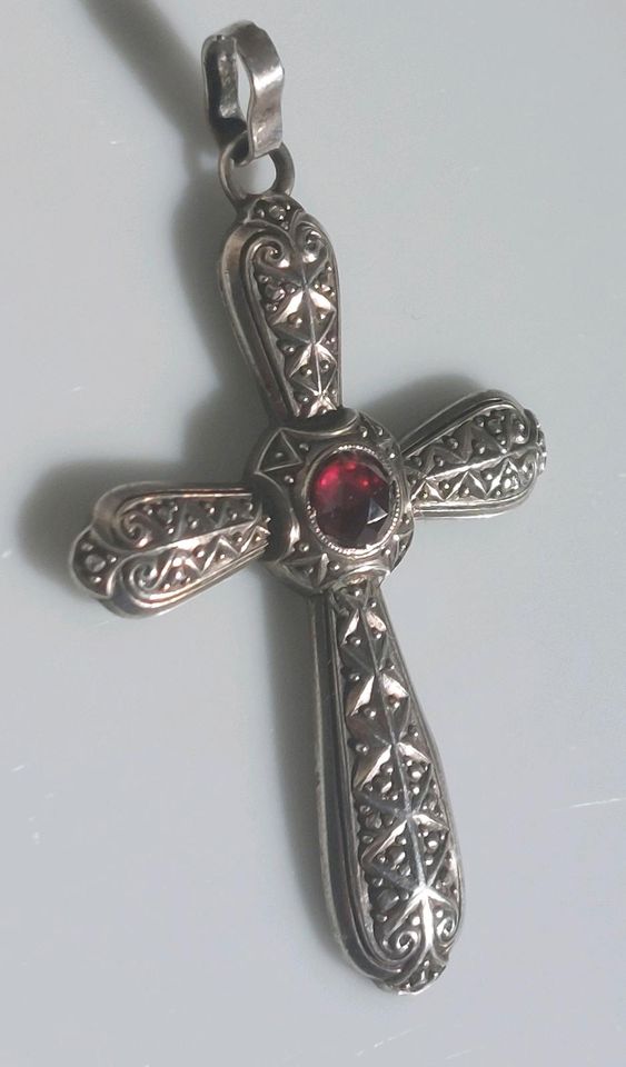 Anhänger Kreuz Kreuzanhänger Silber 835 antik L5cm Erbskette 57cm in Mönchenholzhausen