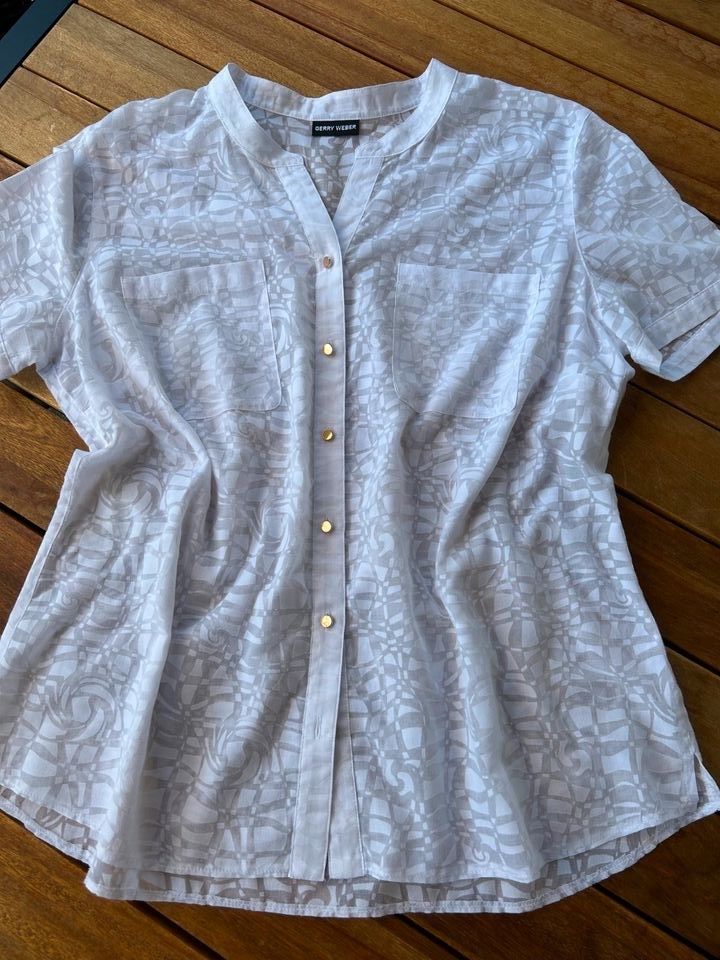 Gerry Weber schick sportliche Bluse Shirt 40 42 weiß in Burgau