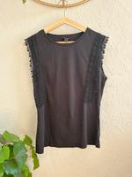 Schwarzes Top mit Spitze Gr. 34 / S Niedersachsen - Isernhagen Vorschau