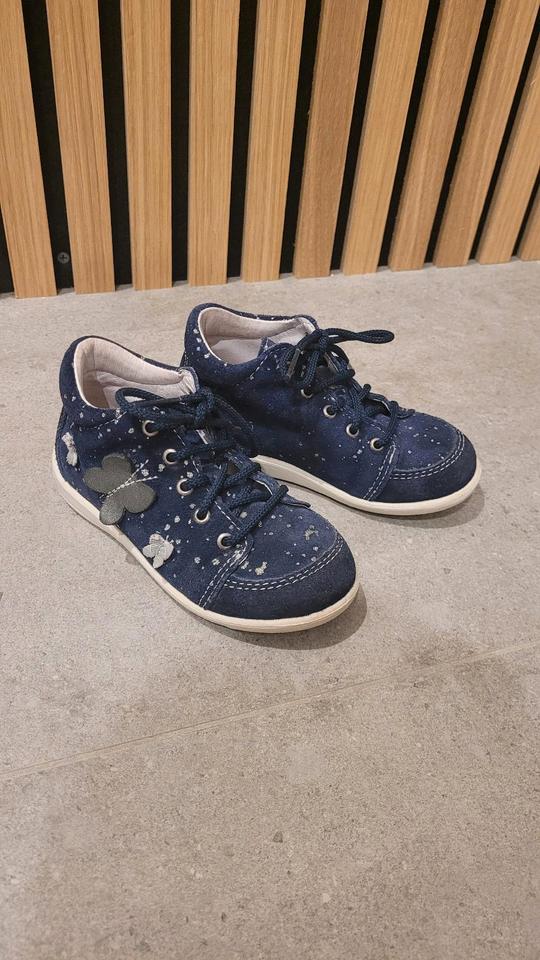 Lauflernschuhe Pepino Gr. 23 dunkelblau Glitzer Schmetterling in Sulzbach a. Main
