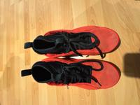 Adidas Harden Volume 8 Rot, gr. 44,5, Basketball Vahr - Neue Vahr Südwest Vorschau