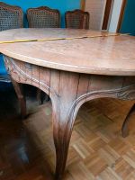 Antiker runder Tisch/ Holztisch/Sitzgarnitur/Esstisch/Holzstühle Bayern - Dietramszell Vorschau