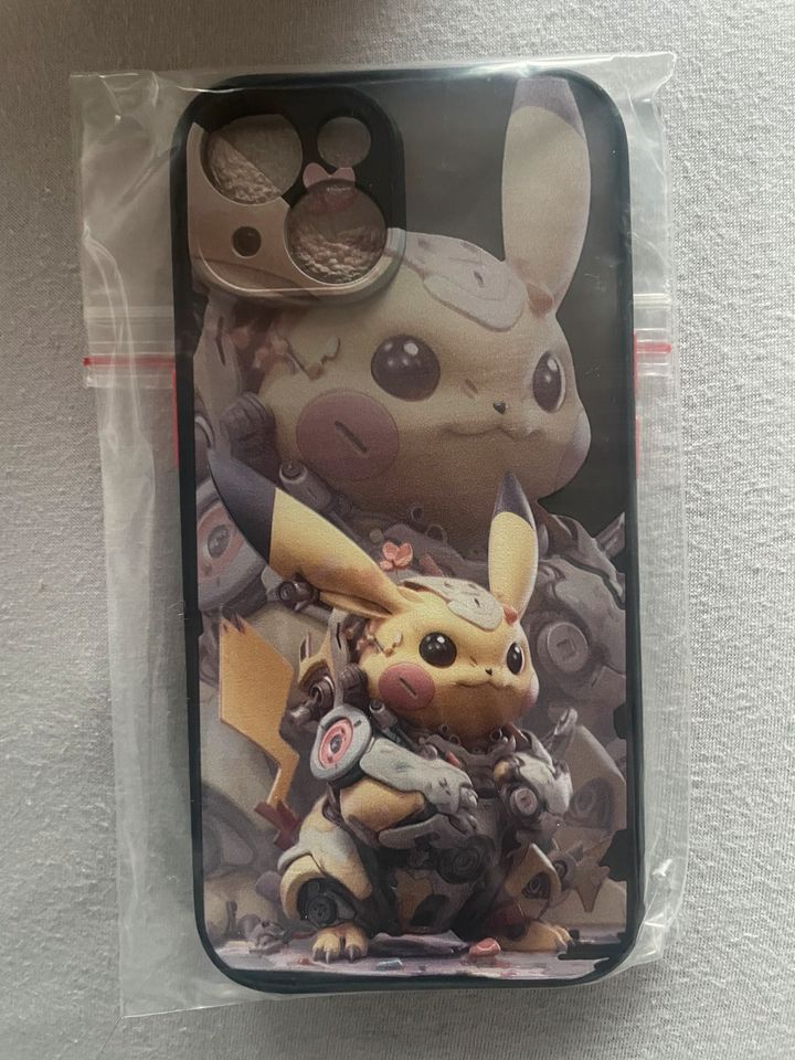 iPhone 15 Hülle Case Pokémon Pikachu oder Bisasam Pokemon in Berlin