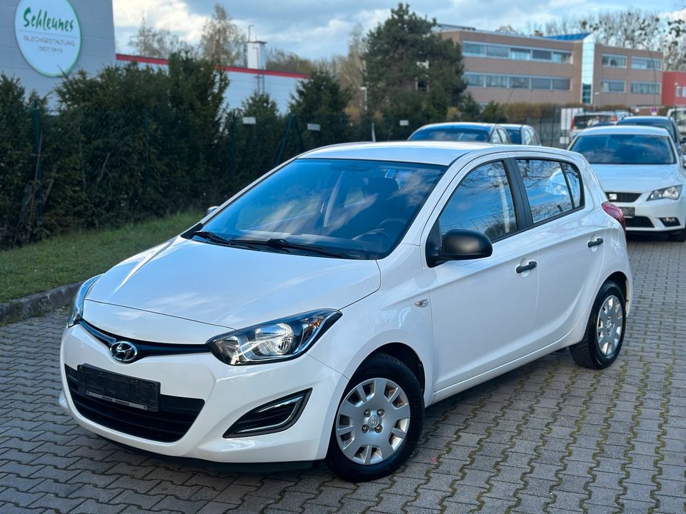 Hyundai i20 1.2 FIFA,TÜV, Euro5 in Hanau