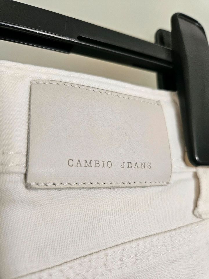 7/8 Jeans Cambio Gr. 36 weiss in Stadtsteinach