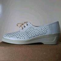 Ara Damen echtleder Schnürschuhe Gr. 4 Düsseldorf - Garath Vorschau