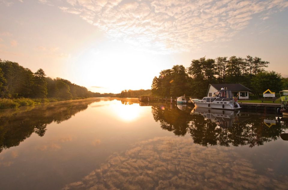 300 Euro-Gutschein sichern & einen Hausboot-Urlaub verschenken in Waren (Müritz)