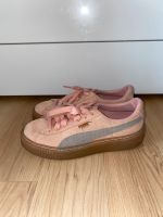 Sneaker Puma Suede rosa Schuhe Damen Freizeitschuhe Bayern - Markt Schwaben Vorschau