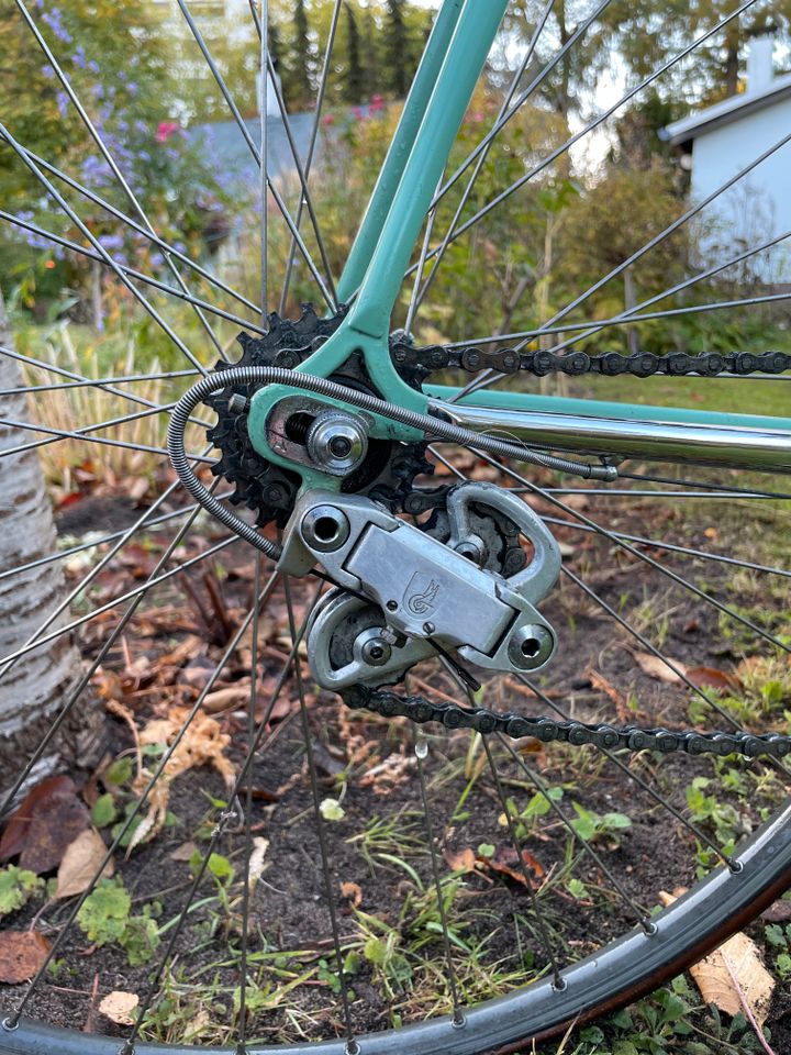 Bianchi Rennrad Campagnolo Vintage, Rahmen Höhe 60 cm in Berlin