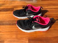 NIKE Turnschuhe Sneaker Schuhe schwarz pink Gr. 36 Kiel - Wellsee-Kronsburg-Rönne Vorschau