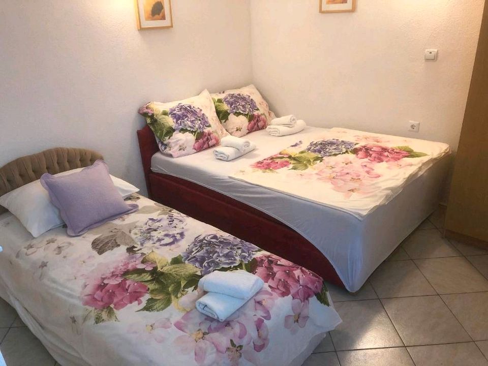 Vermietet wird eine kleine 1 Zimmer Wohnung in Kroatien/Dalmatien in Freudenstadt