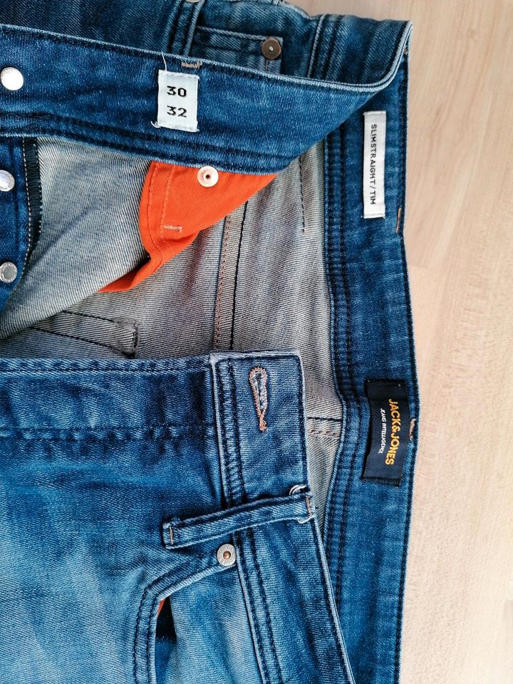 Jeans slim straight Gr. 30 von Jack & Jones in Hürth