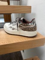 Reebok Sneaker Damen Leo Leoprint 36,5 Rheinland-Pfalz - Langenhahn Vorschau