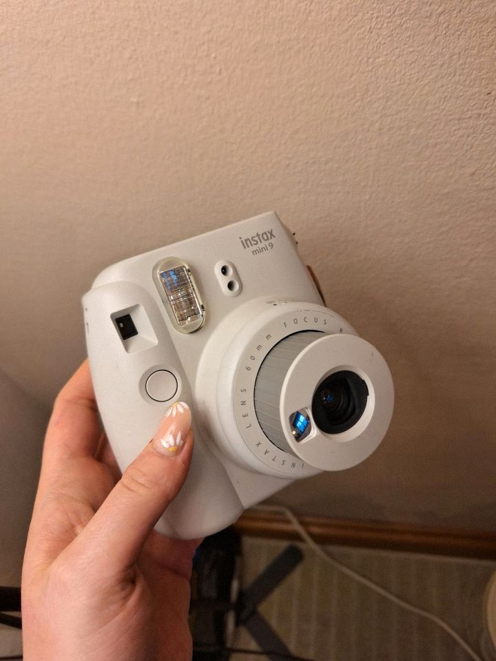Instax Mini 9 / Polaroid Kamera in München