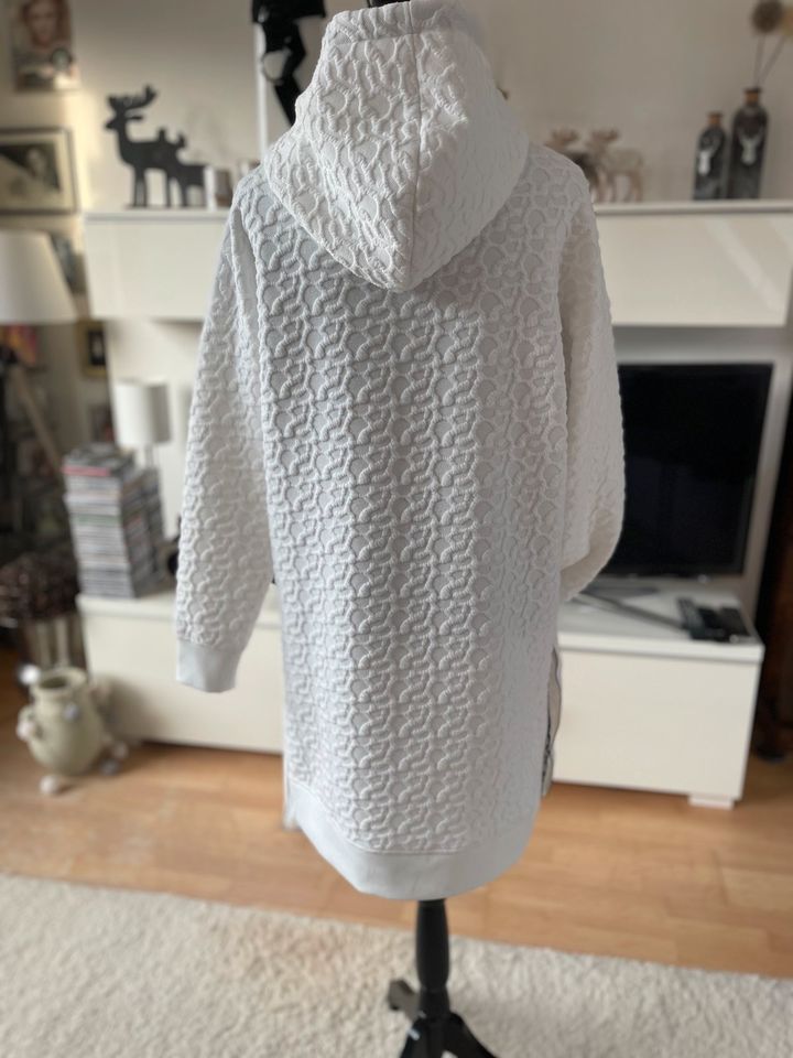 Hoddie Kleid Sweatshirt Kapuze von Luhta wie Neu 36 38 oversized in Rostock