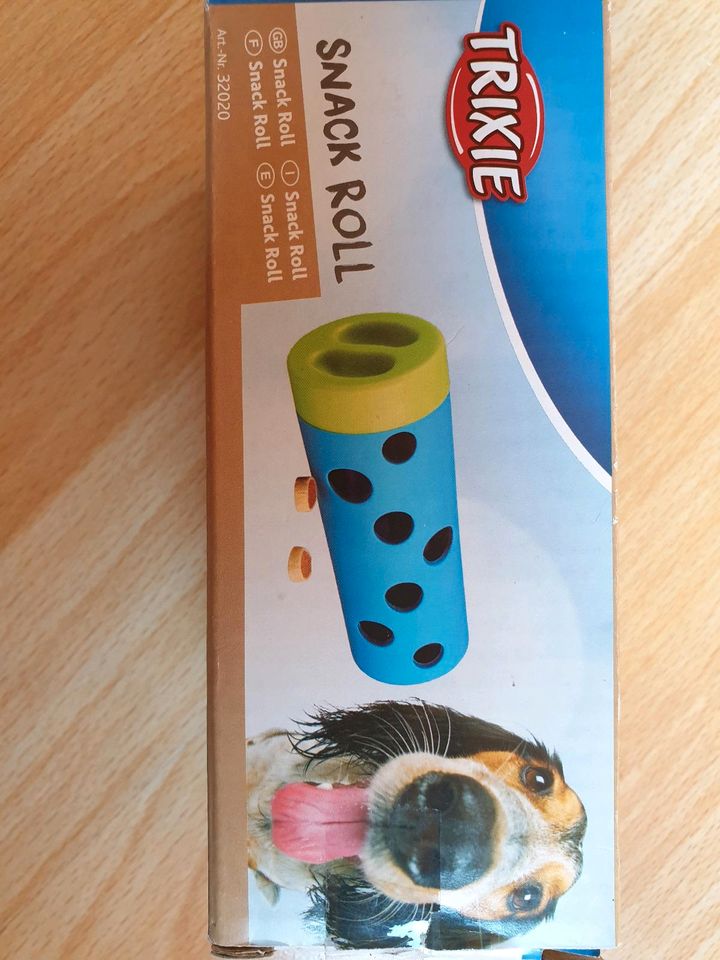 Hundespielzeug Snackrolle Trixie in Unkel