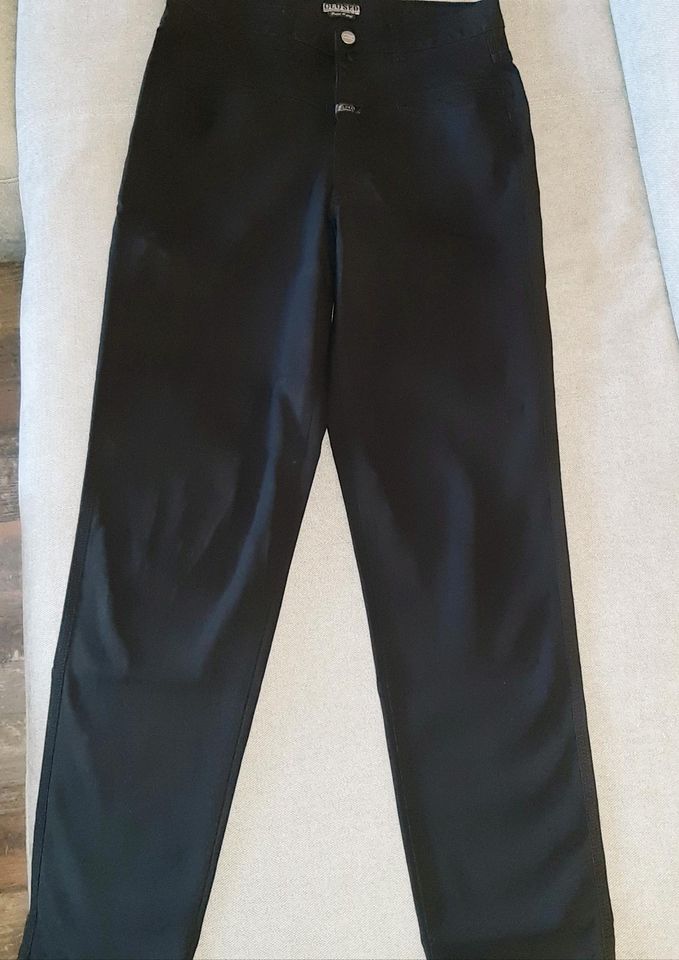 CLOSED Pedal long, superstretch high waist ca 38 /40 schwarz in Bergisch Gladbach