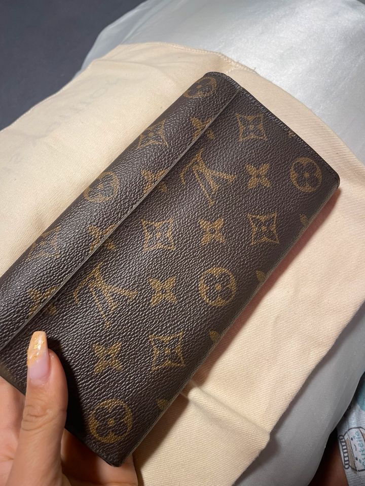 Louis vuitton geldbörse sarah Neupreis 530€ in Aalen