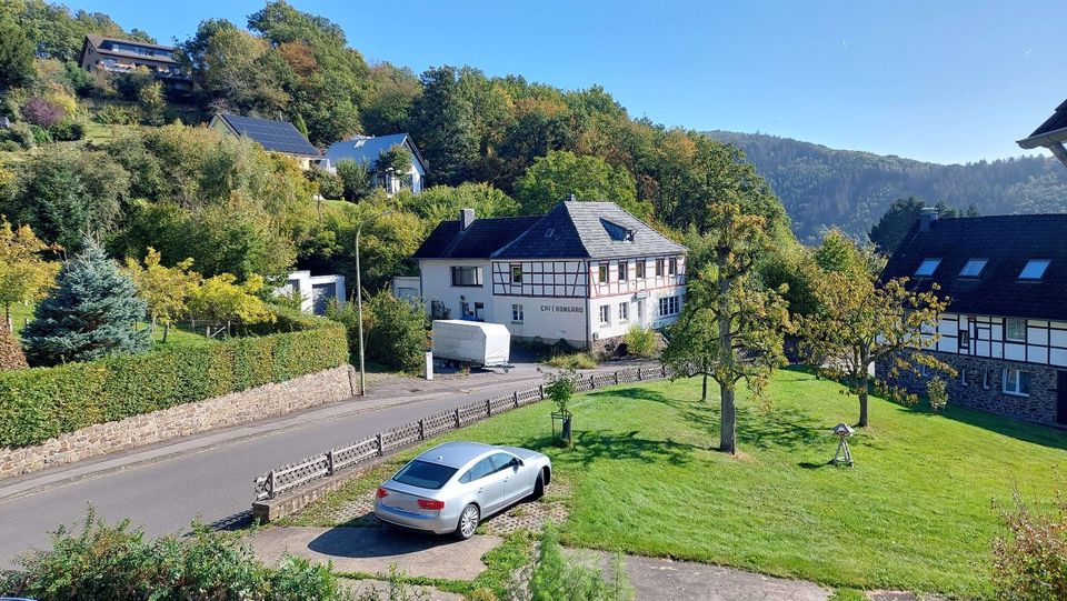 Wohnen wo andere Urlaub machen! HAUS AM SEE ZU VERMIETEN in Simmerath