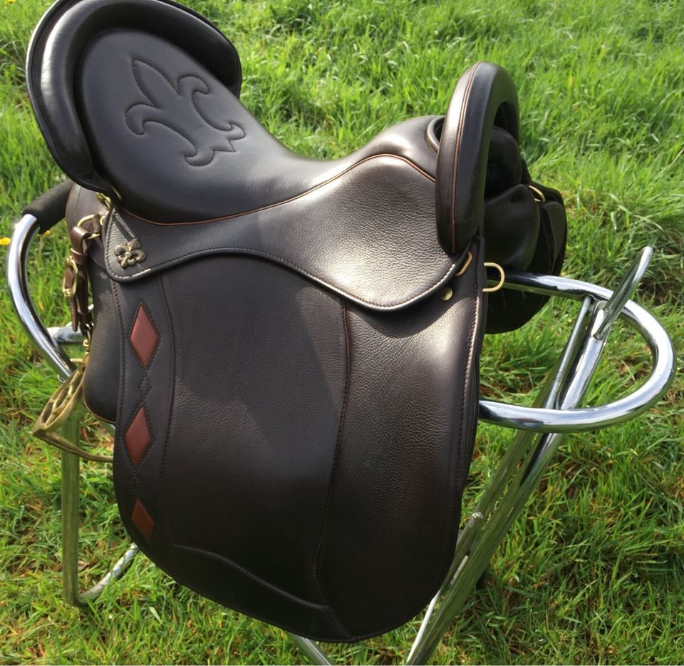 Traumsattel Sommer Equitation Pro wie neu in Großharrie