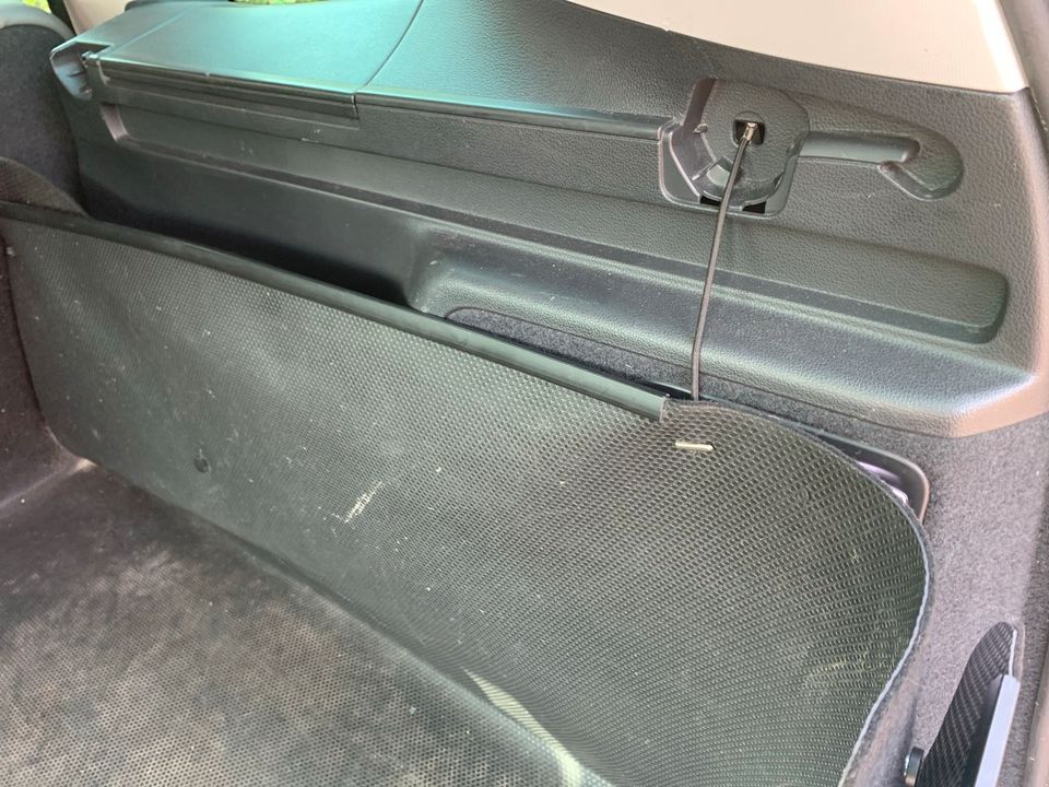 Kofferraumwanne „inhaenger“ für VW Sharan 5 - oder 7 - Sitzer in Rastede