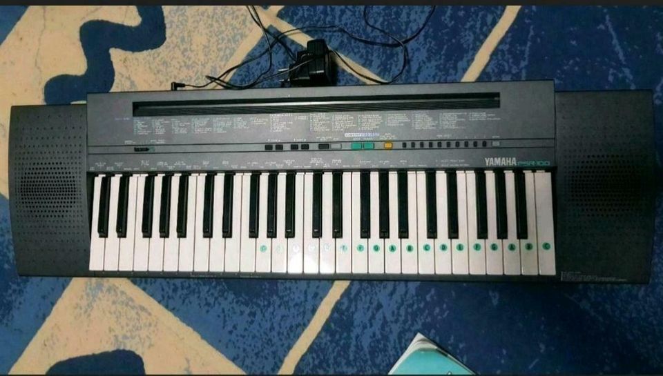 Keyboard Yamaha PSR 100 in Heidelberg