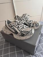 Balenciaga Sneaker 3XL – Größe 39 – mit Originalverpackung  Kaufb Düsseldorf - Oberbilk Vorschau