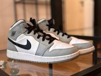 Nike Air Jordan 1 Mid Light Smoke Grey Niedersachsen - Schladen Vorschau